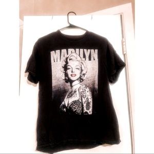 Marilyn Monroe graphic tee